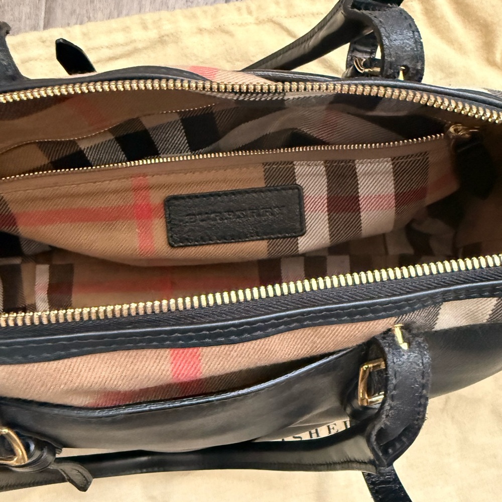 Burberry Black Leather Salisbury Tote Bag - Picture 6 of 12